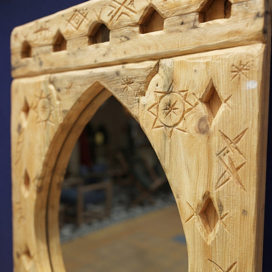 Miroir Arcade en Bois Massif Sculpté - Motifs Berbères